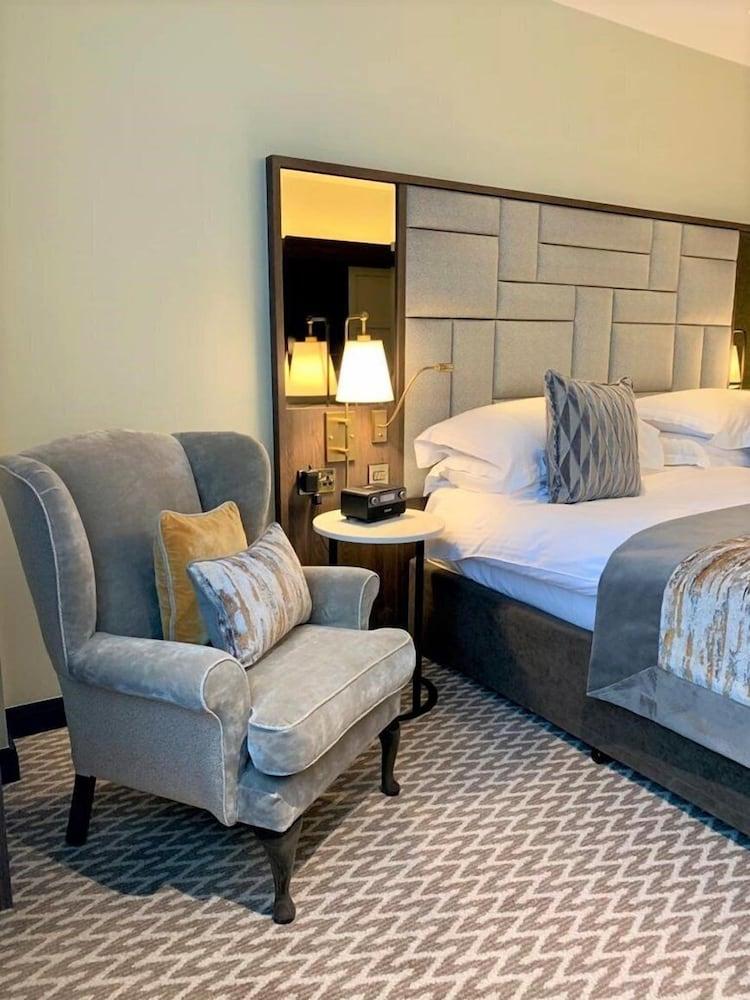 Europa 4* Белфаст